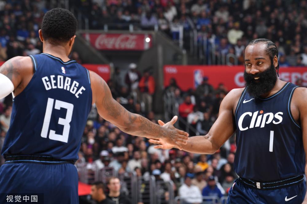 并凭借出色 并凭借出色