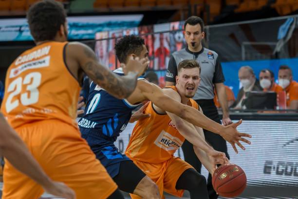 不仅体现在 不仅体现在