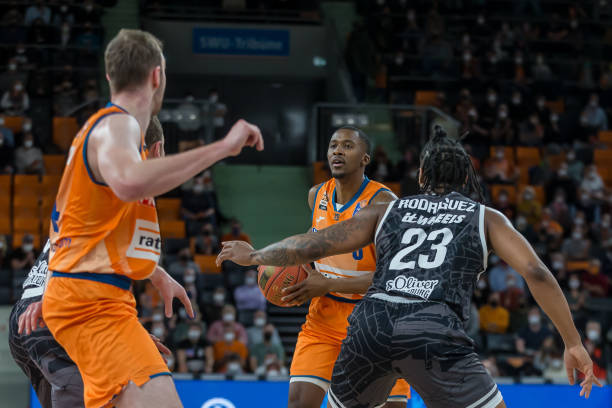 而在这场豪 而在这场豪