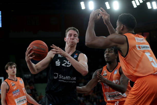 响的案例 响的案例