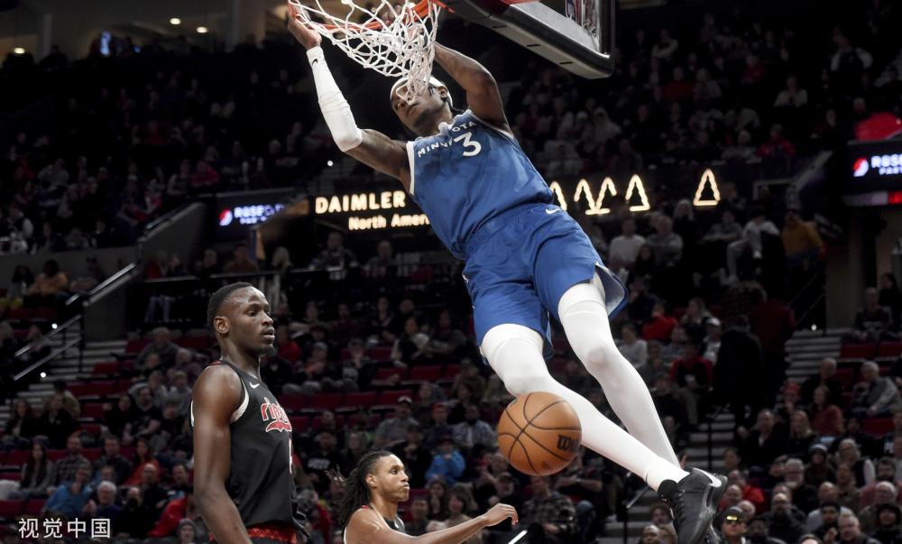 角色并非易 角色并非易